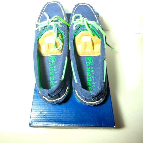Sperry Men's Blue and Green Boat Shoes. - Picture 9 of 13